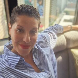 Cinthia B.